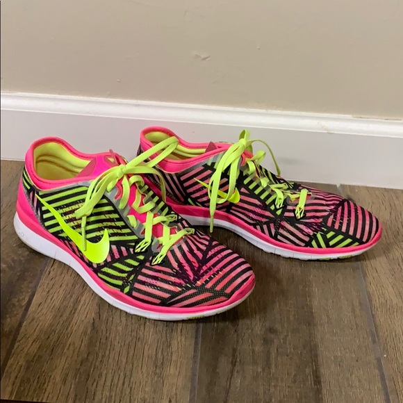 Nike Shoes - Nike free tri fit 5 size 8 pink and yellow tennis